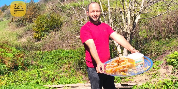 عسل طبیعی چهل گیاه باموم